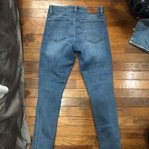 🚨 SOLD 🚨 Lucky Brand Skinny Jeans